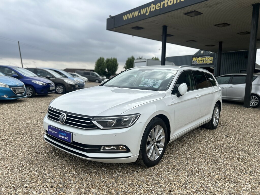 Volkswagen Passat Estate 1.6 Tdi Bluemotion Tech Se Business 2015 White
