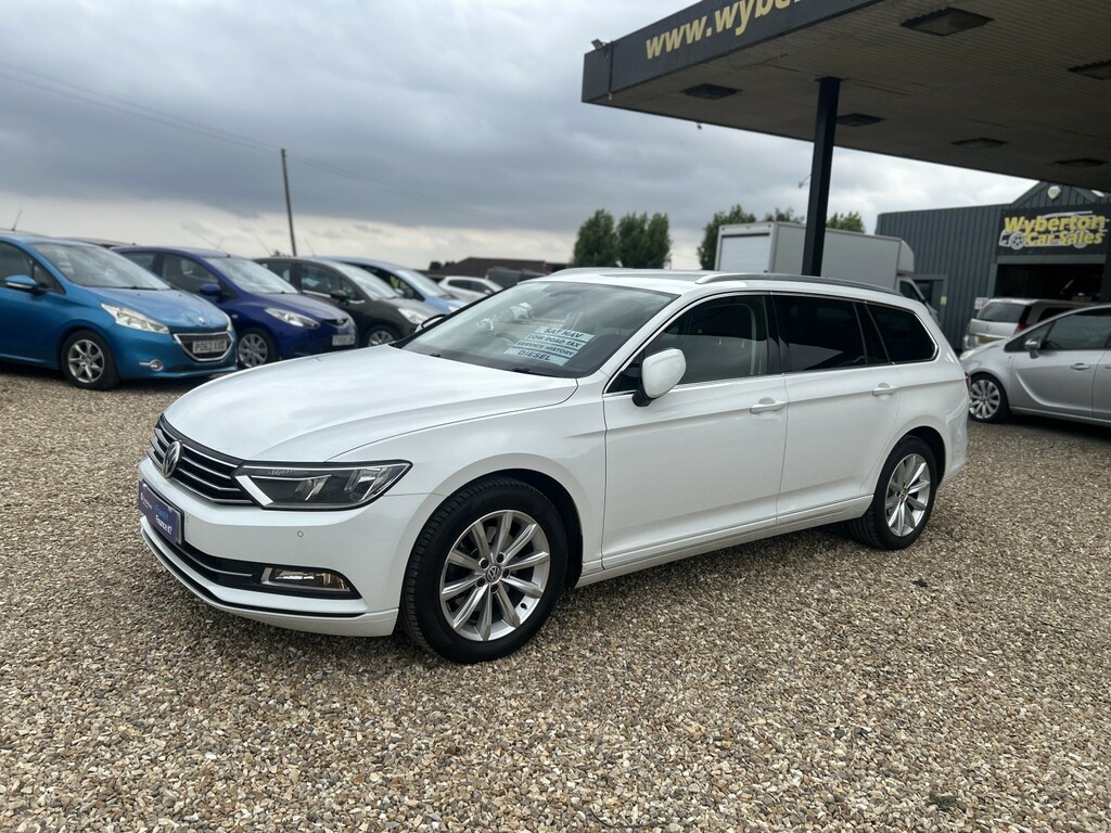 Volkswagen Passat Estate 1.6 Tdi Bluemotion Tech Se Business 2015 YH15PWO White #3