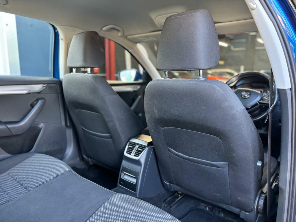 Skoda Octavia 2.0 Tdi Cr Vrs 184Bhp Dsg 5-Dr Estate Blue #38