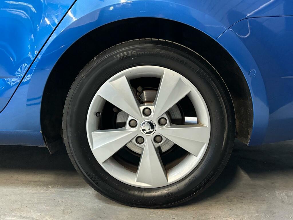 Skoda Octavia 2.0 Tdi Cr Vrs 184Bhp Dsg 5-Dr Estate Blue #14