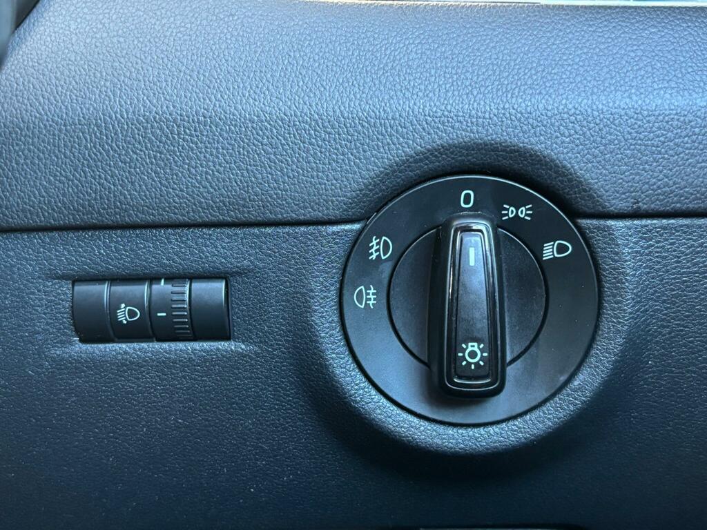 Skoda Octavia 2.0 Tdi Cr Vrs 184Bhp Dsg 5-Dr Estate Blue #32