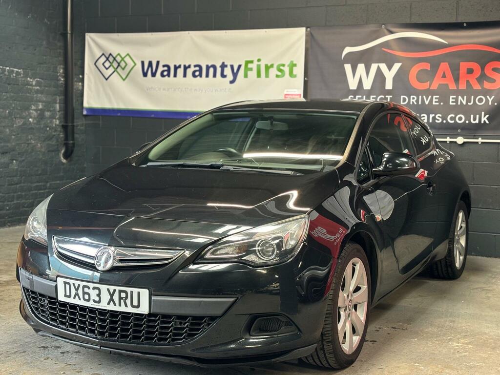 Vauxhall Astra GTC Sport Black #3