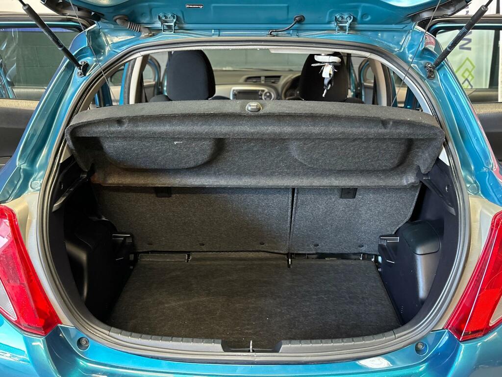 Toyota Yaris Black #31