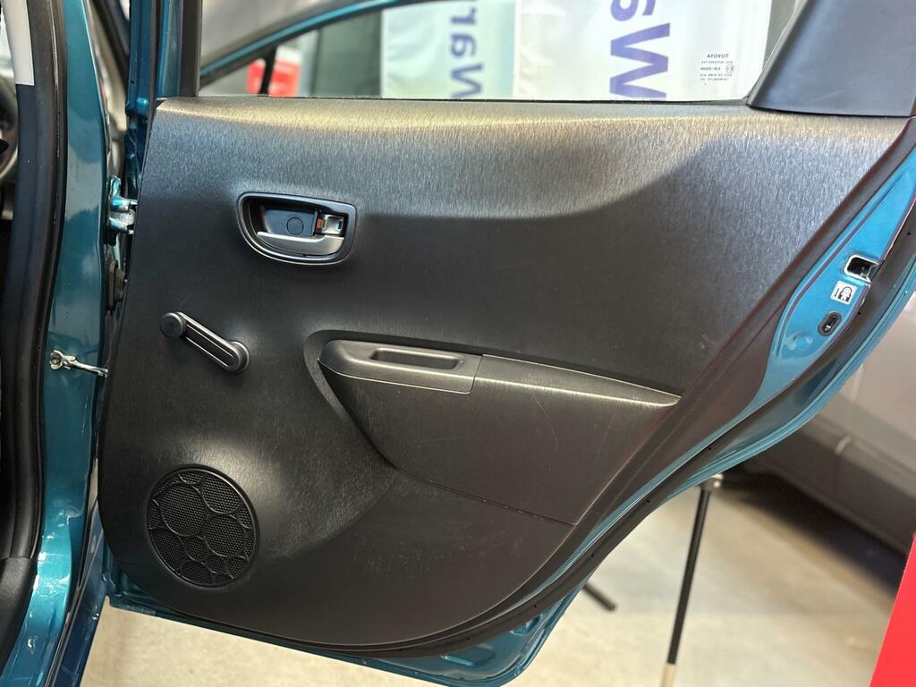 Toyota Yaris Black #21
