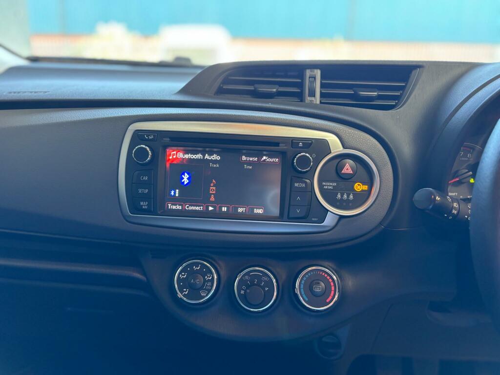 Toyota Yaris Black #25