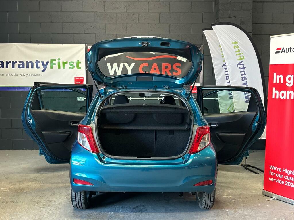 Toyota Yaris Black #30