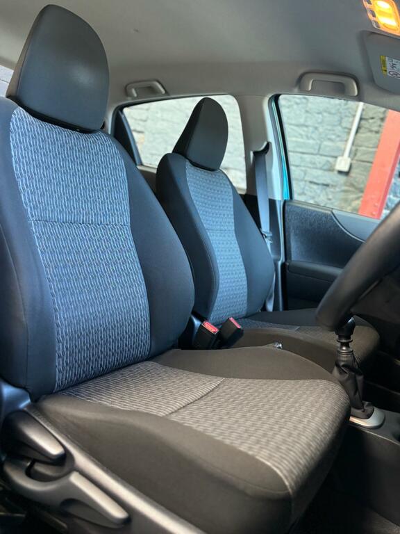 Toyota Yaris Black #12