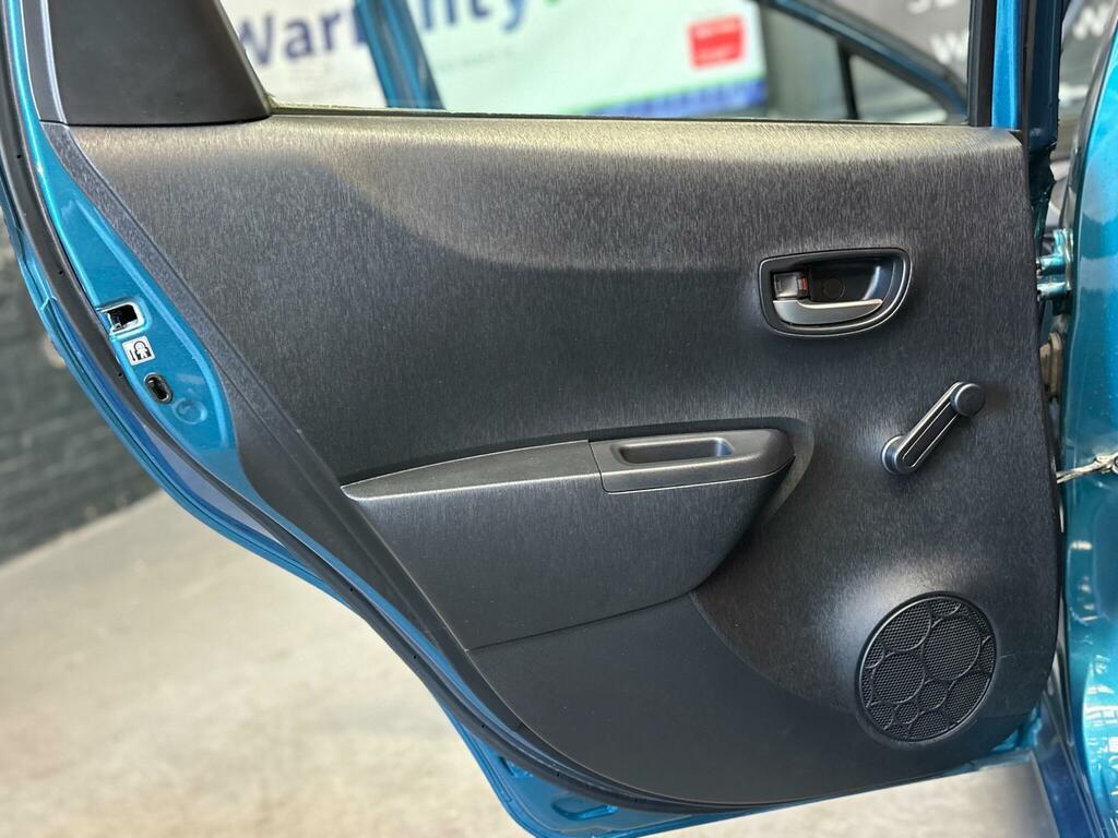 Toyota Yaris Black #19