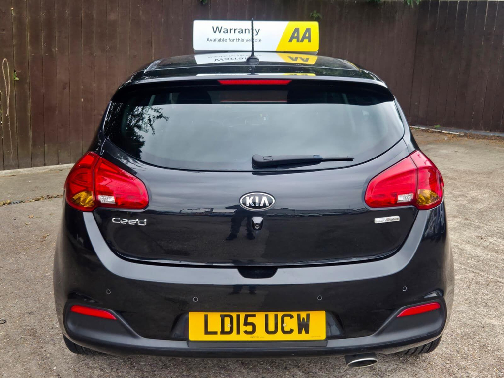 Kia Ceed Hatchback Black #6