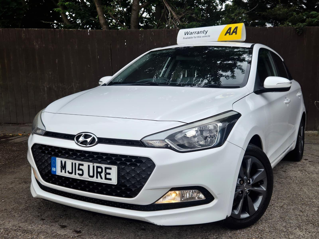 Hyundai I20 1.2 Blue Drive Se Euro 6 Ss White #3