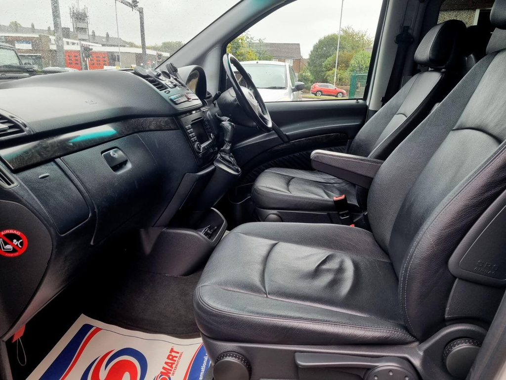 Mercedes-Benz Viano Cdi Extra Long Ambiente Black #15