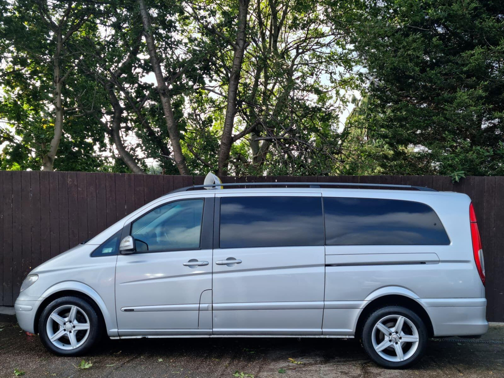 Mercedes-Benz Viano 2.2 Cdi Ambiente Rwd L4 H1 Silver #4