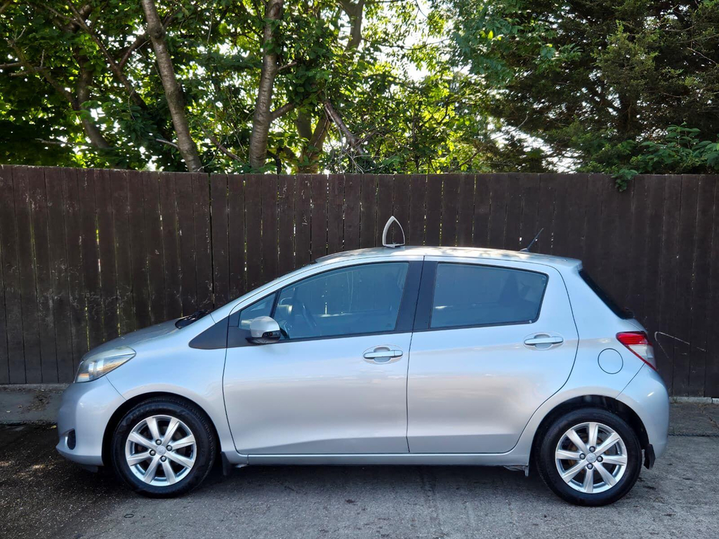 Toyota Yaris 1.33 Dual Vvt-i Tr Euro 5 Silver #5
