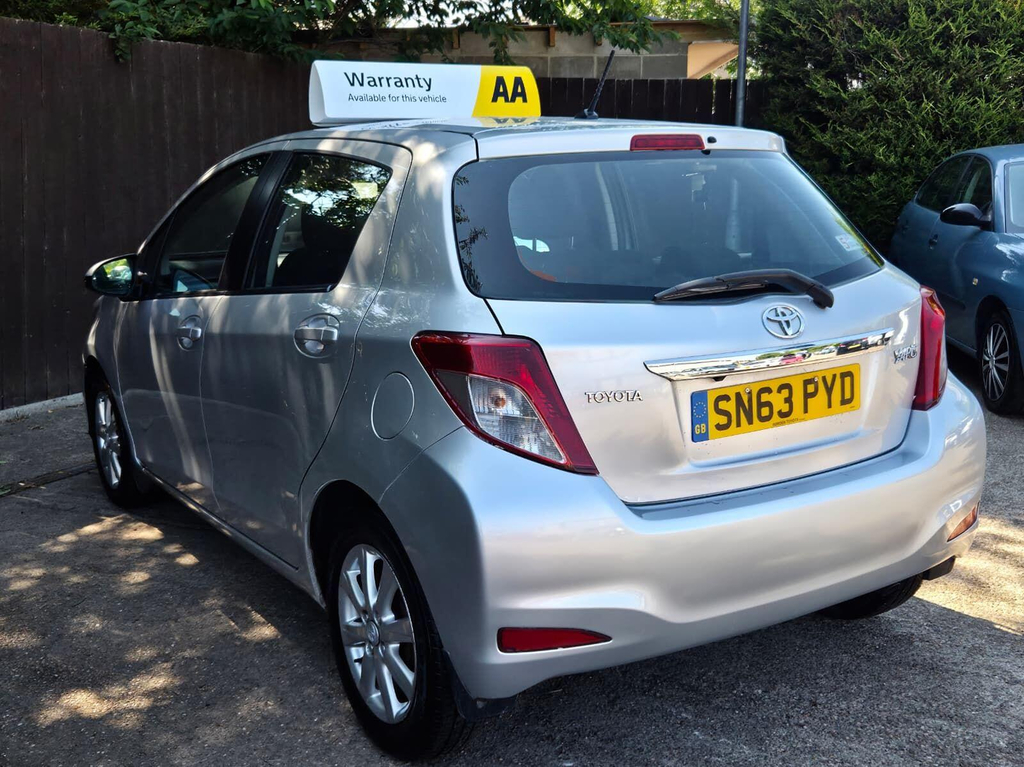 Toyota Yaris 1.33 Dual Vvt-i Tr Euro 5 Silver #4