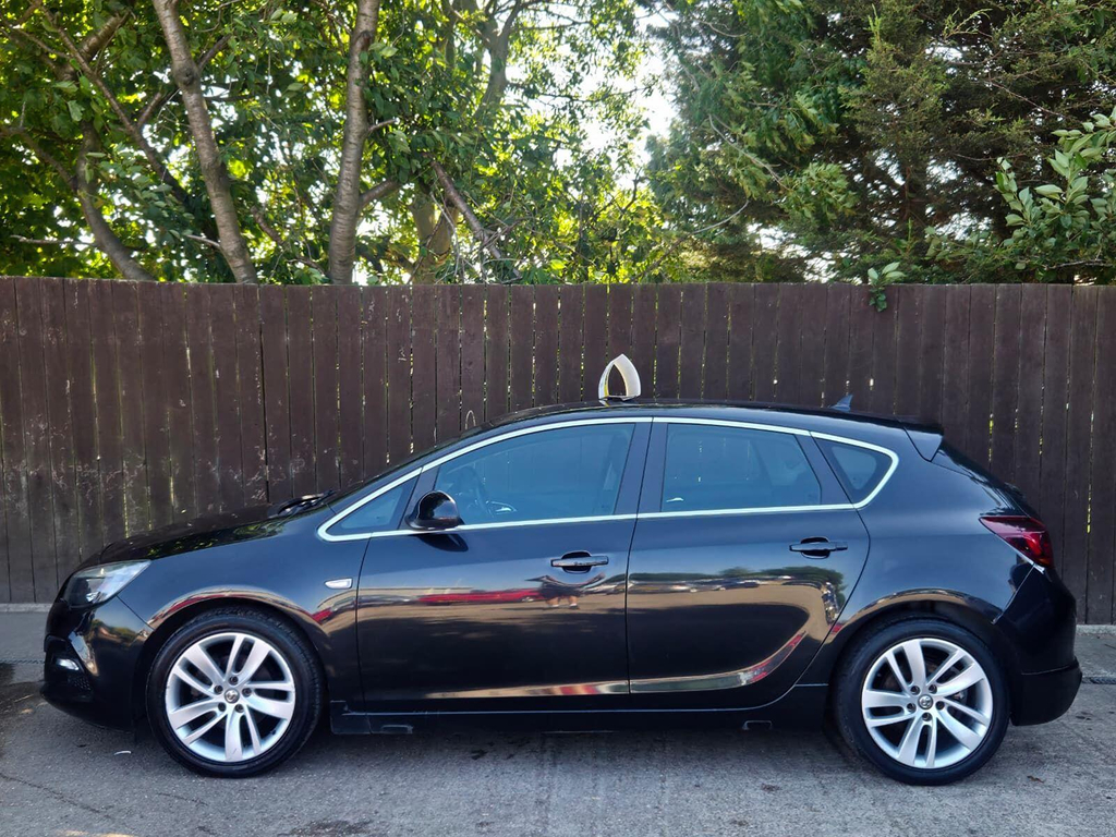 Vauxhall Astra 2.0 Cdti Tech Line Gt Euro 5 Ss DY14ESO Black #5
