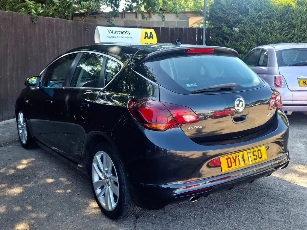 Vauxhall Astra 2.0 Cdti Tech Line Gt Euro 5 Ss DY14ESO Black #4