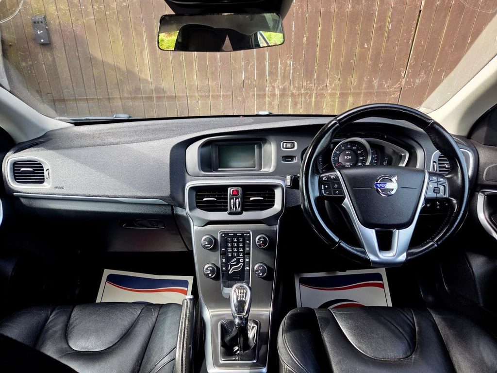 Volvo V40 2.0 D3 Se Nav Hatchback Geartronic Black #9
