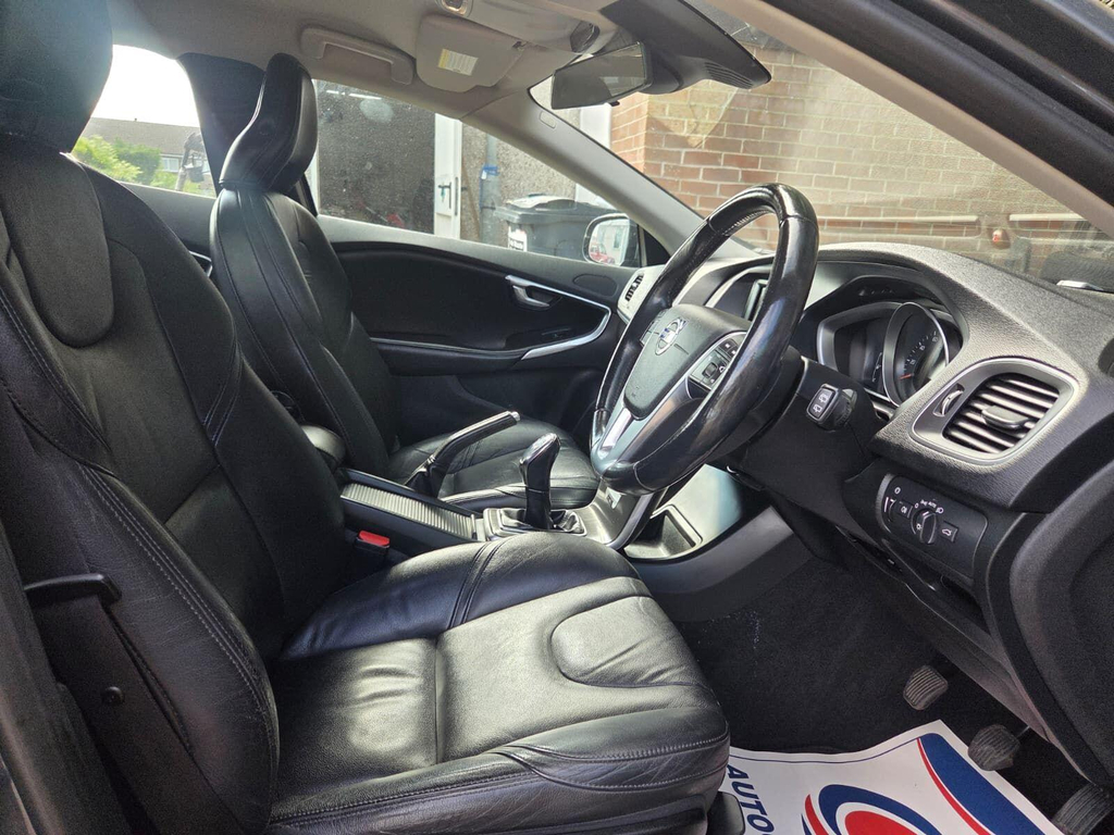 Volvo V40 2.0 D3 Se Nav Hatchback Geartronic Black #11
