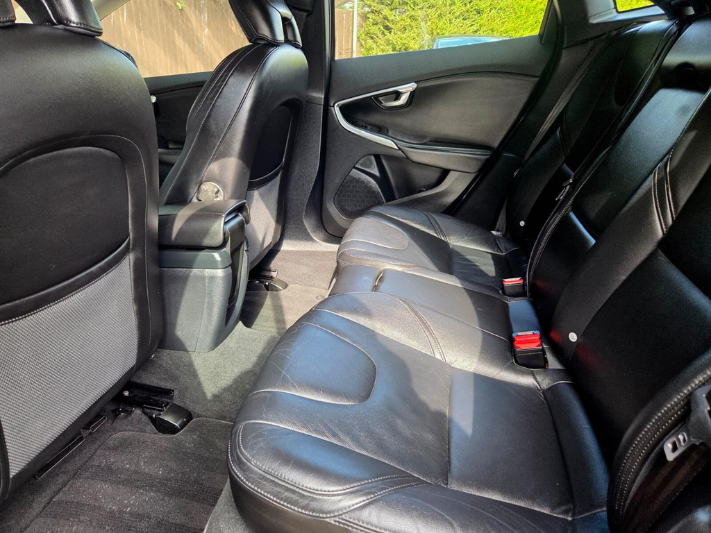 Volvo V40 2.0 D3 Se Nav Hatchback Geartronic Black #12
