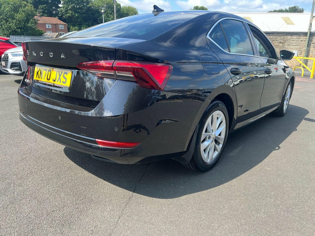 Skoda Octavia 1.5 Tsi Se Technology Blue #9