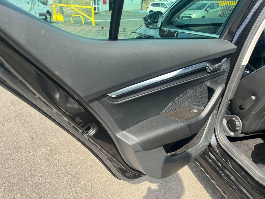 Skoda Octavia 1.5 Tsi Se Technology Blue #27