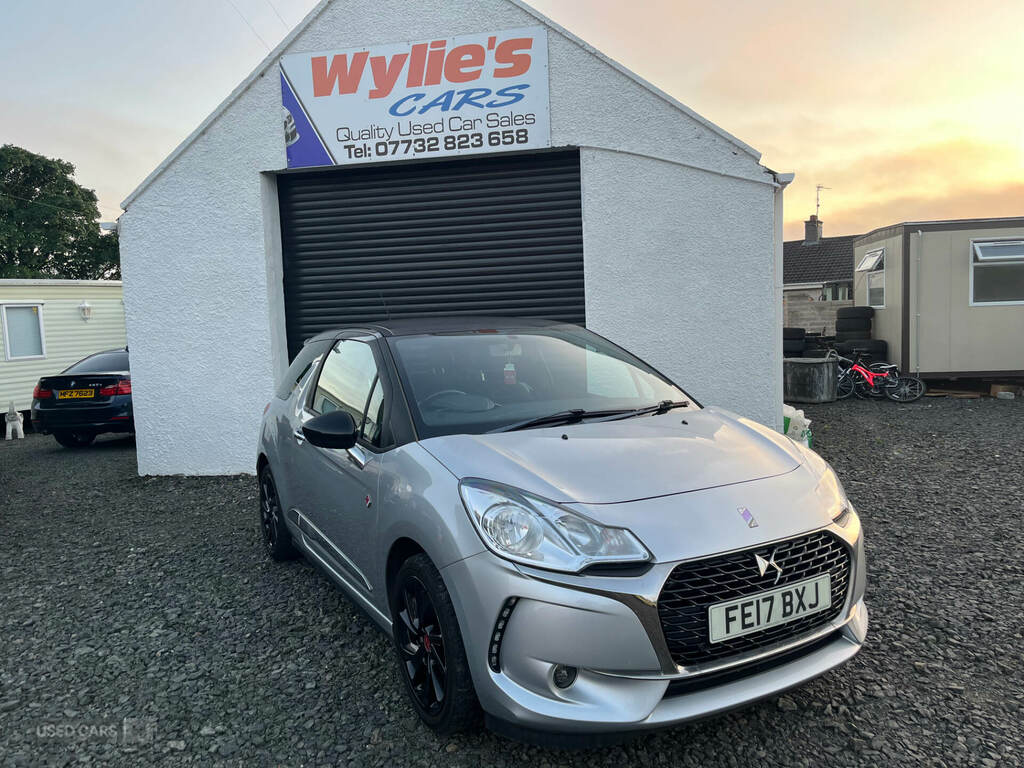 DS DS 3 1.6 Bluehdi Performance Line Silver