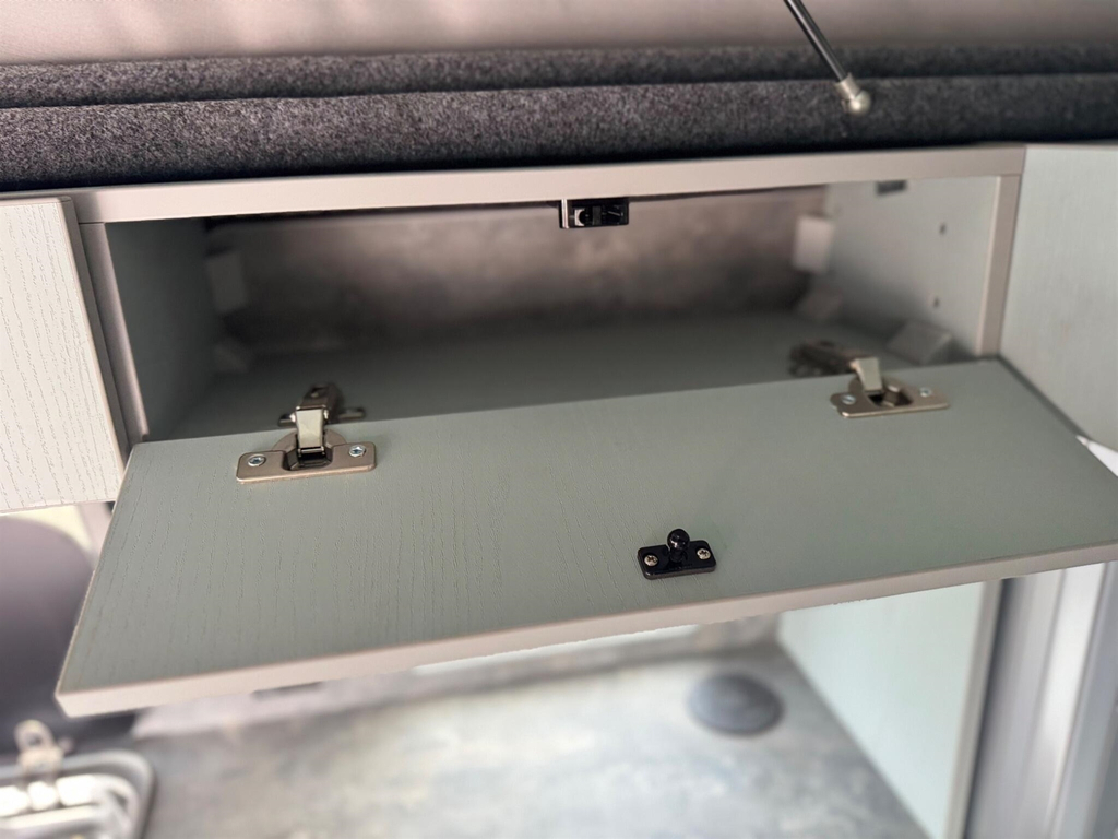 Volkswagen Transporter Highline Grey #40