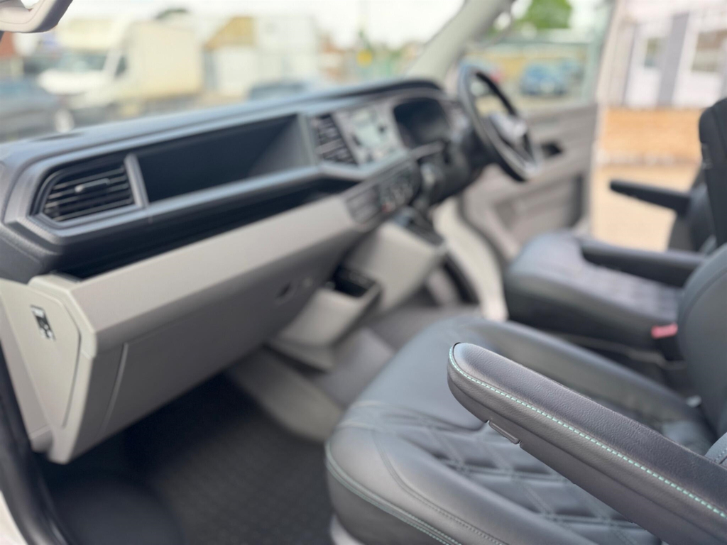 Volkswagen Transporter Highline Grey #19
