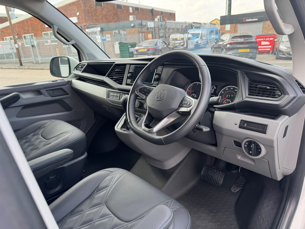 Volkswagen Transporter Highline Grey #20