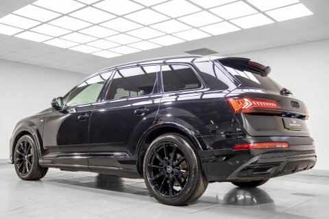 Audi Q7 3.0 Tfsi V6 EN71UHU Black #4