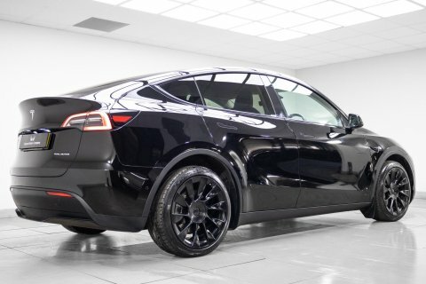 Tesla Model Y Dual Motor Long LF72VSE Black #6