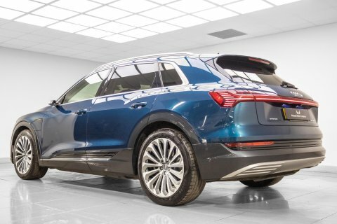 Audi E-tron 55 Quattro Blue #4