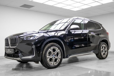 BMW X1 2.0 18D Xline Black #3