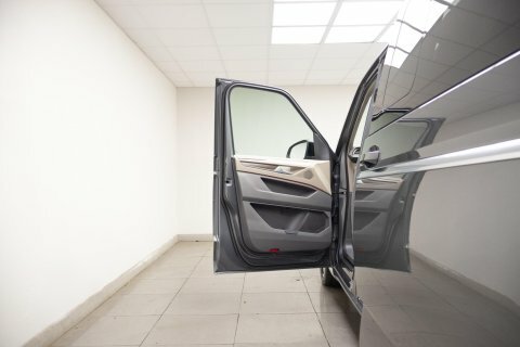 Volkswagen Multivan Life Standard 150 Ps 2.0 Tdi 7-Speed Dsg Grey #32