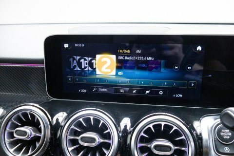Mercedes-Benz GLB Class 200 Amg Line 7G-tronic Grey #25