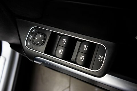 Mercedes-Benz GLB Class 200 Amg Line 7G-tronic Grey #44