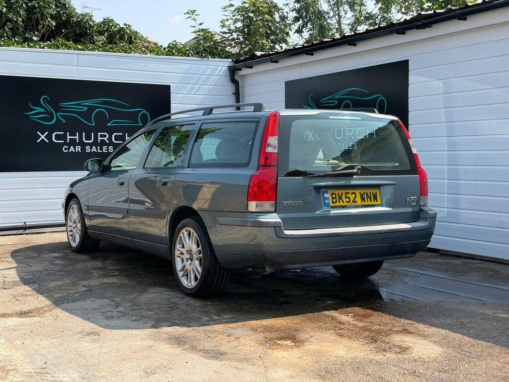 Volvo V70 2.4 D5 Se Green #4