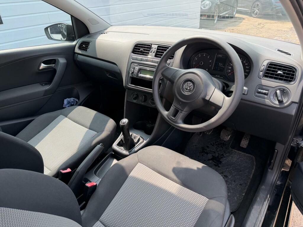 Volkswagen Polo Hatchback Red #15
