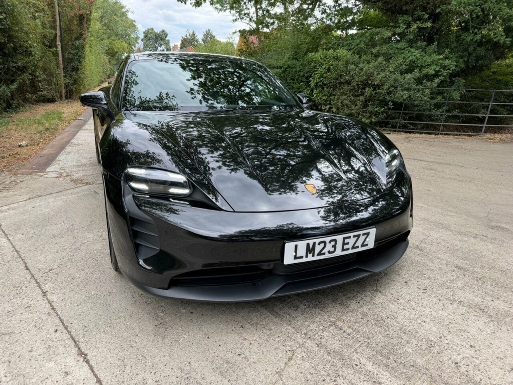 Porsche Taycan Saloon Black #3