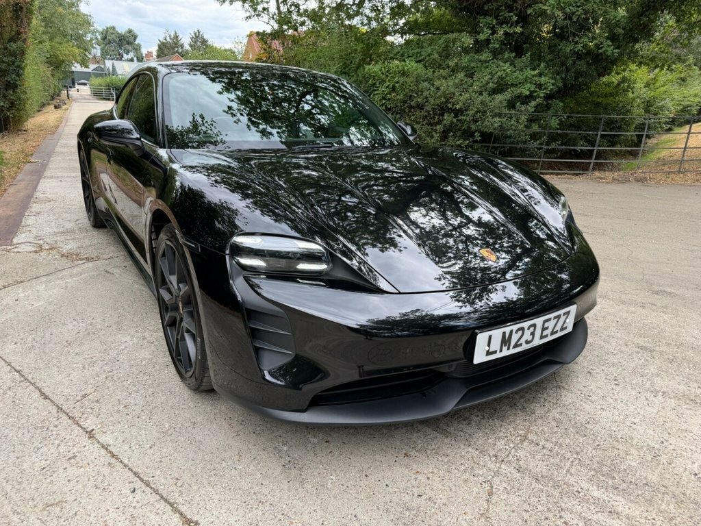 Porsche Taycan Saloon Black #2