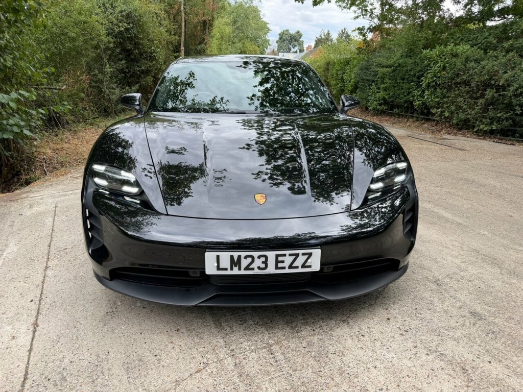 Porsche Taycan Saloon Black #4