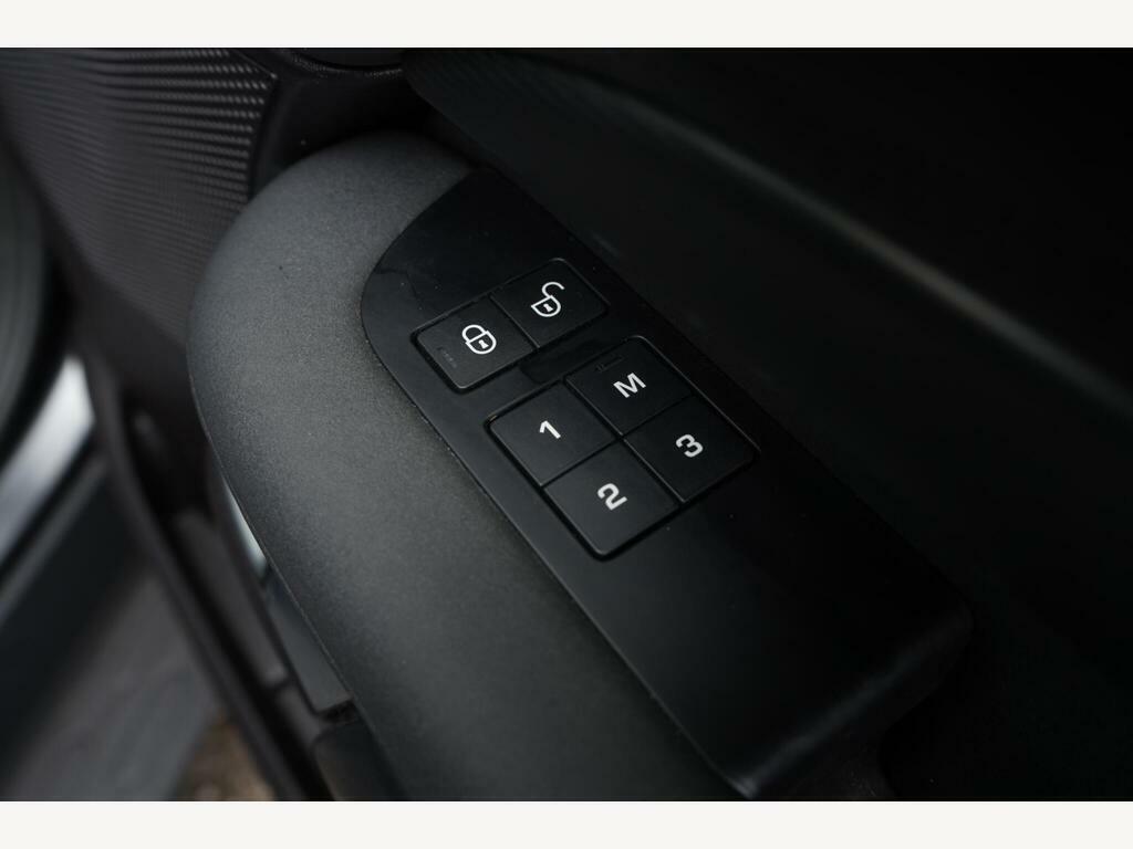 Land Rover Discovery 3.0 Sd V6 Hse Lcv 4Wd Euro 6 Ss Black #12