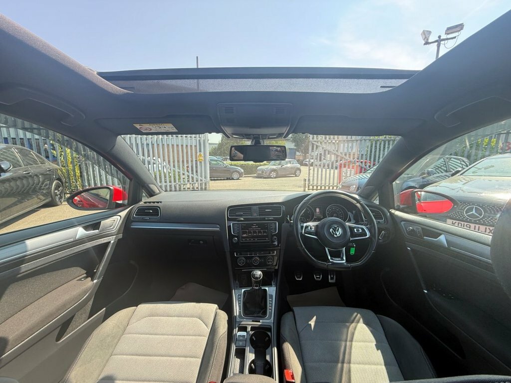 Volkswagen Golf 1.4L R-line Edition Red #2