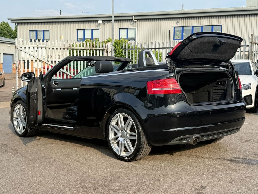 Audi A3 Cabriolet 2L S Line White #20