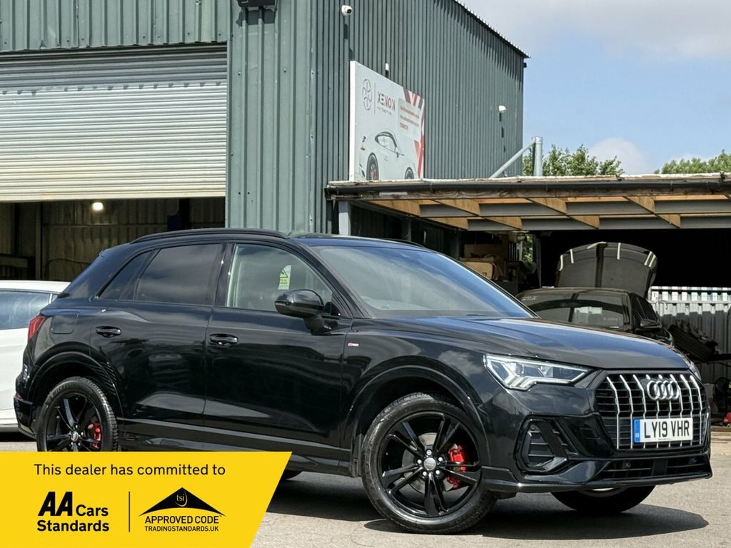Audi Q3 35 Tfsi S Line Grey #1