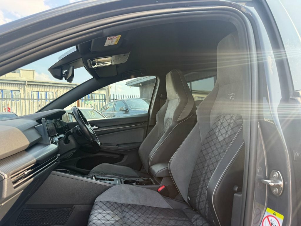 Volkswagen Golf Match Edition Grey #81