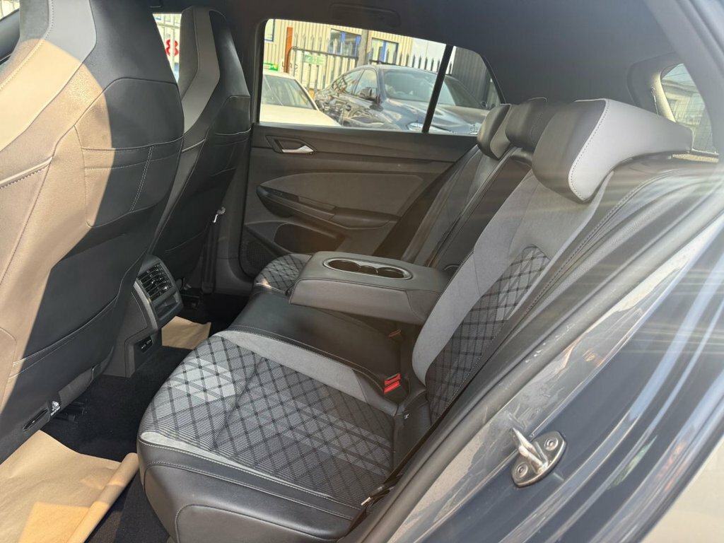 Volkswagen Golf Match Edition Grey #77