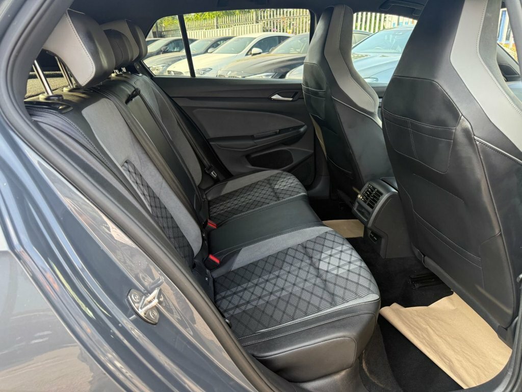 Volkswagen Golf Match Edition Grey #71