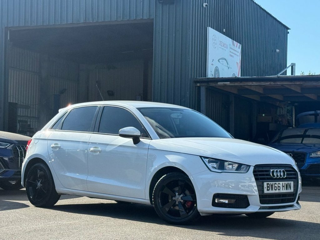 Audi A1 1L Sport White #5