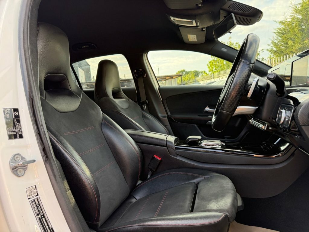Mercedes-Benz A Class 2L Amg Line White #4
